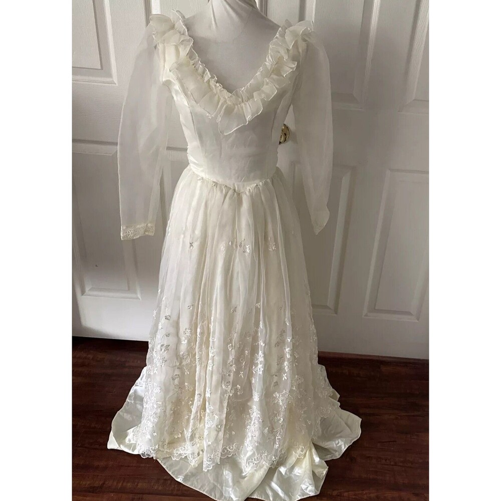 Vintage Romantic Renaissance Bridal Gown Gunne Sax Jessica McClintock Size 7